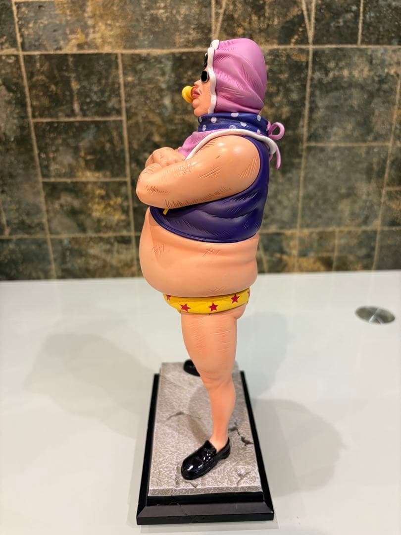 国内発送 ワンピース フィギュア セニョールピンク ドンキホーテファミリーPOP