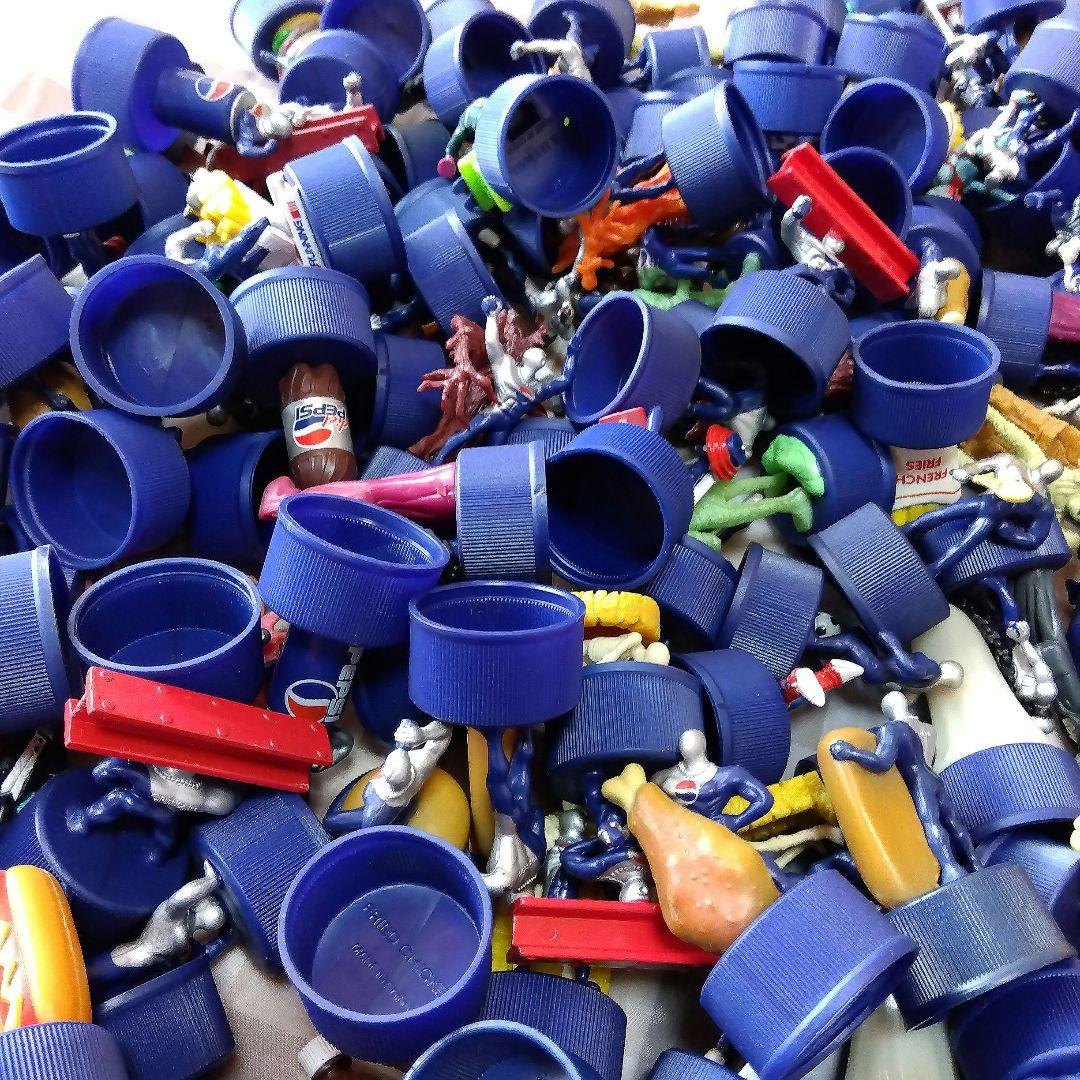 ペプシマン　ボトルキャップ　約300体　レッドコフィン　レア　8体　大量まとめ