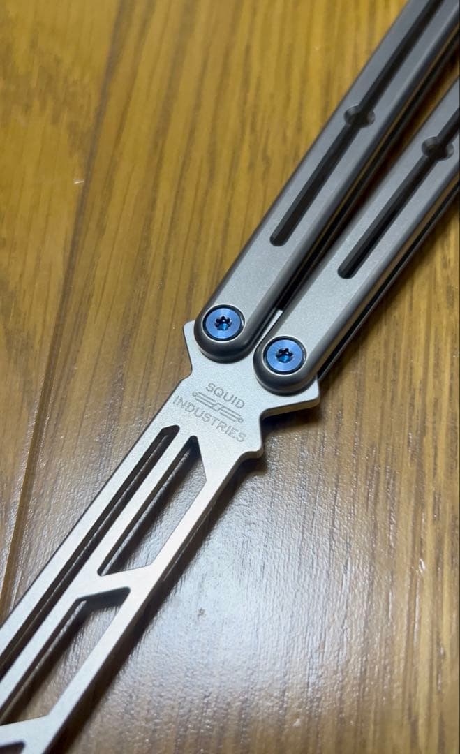 スポーツトイ・アクショントイ Squid Industries Ti-Krake Raken