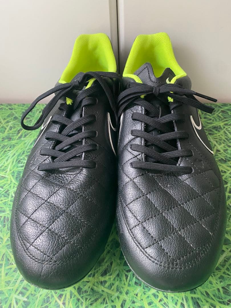 ☆未使用☆送料無料☆NIKE(ナイキ)TIEMPO GENIO レザー SG☆