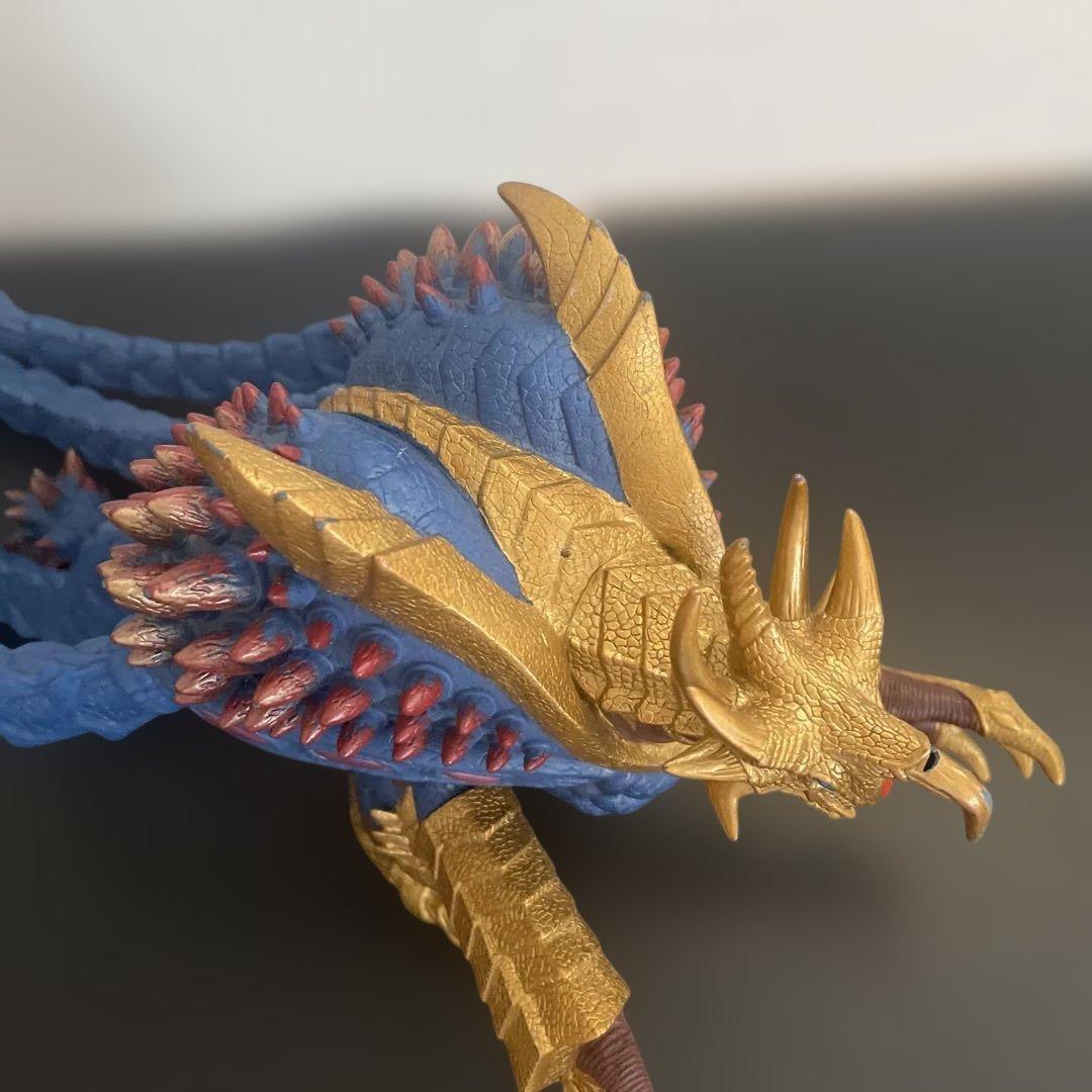 ウルトラマンメビウス　ユーキラーザウルス　001