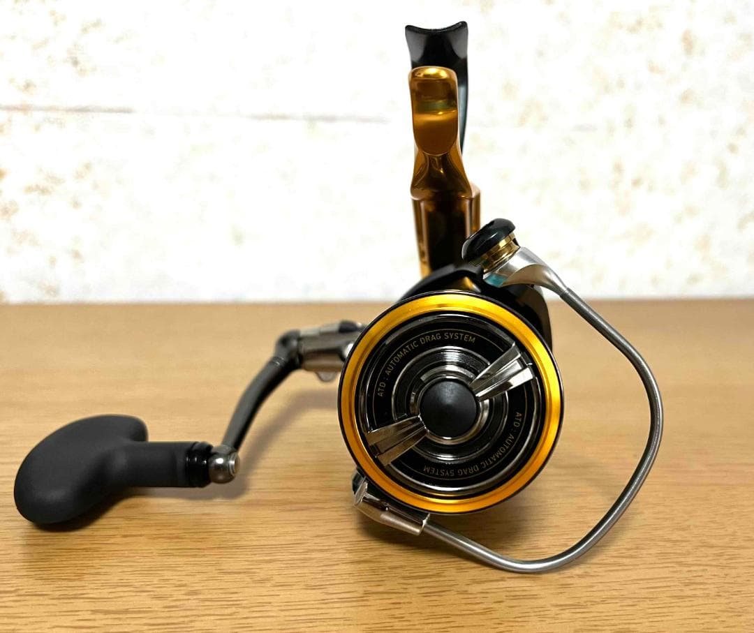 塚本萌さん専用　ダイワ　18トーナメントISO3000LBD