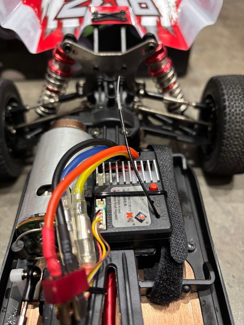 RSR 1/14スケール 4WDラジコンカー