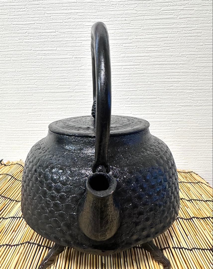 未使用品　南部光栄堂造　２８型　超大型鉄瓶　南部鉄瓶　南部鉄器　調理器具　鉄瓶