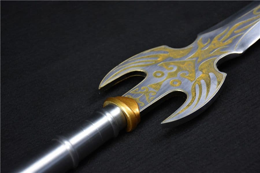 タカが大空を攻撃する 古兵器   武具　刀装具　日本刀　模造刀 居合刀 長尺