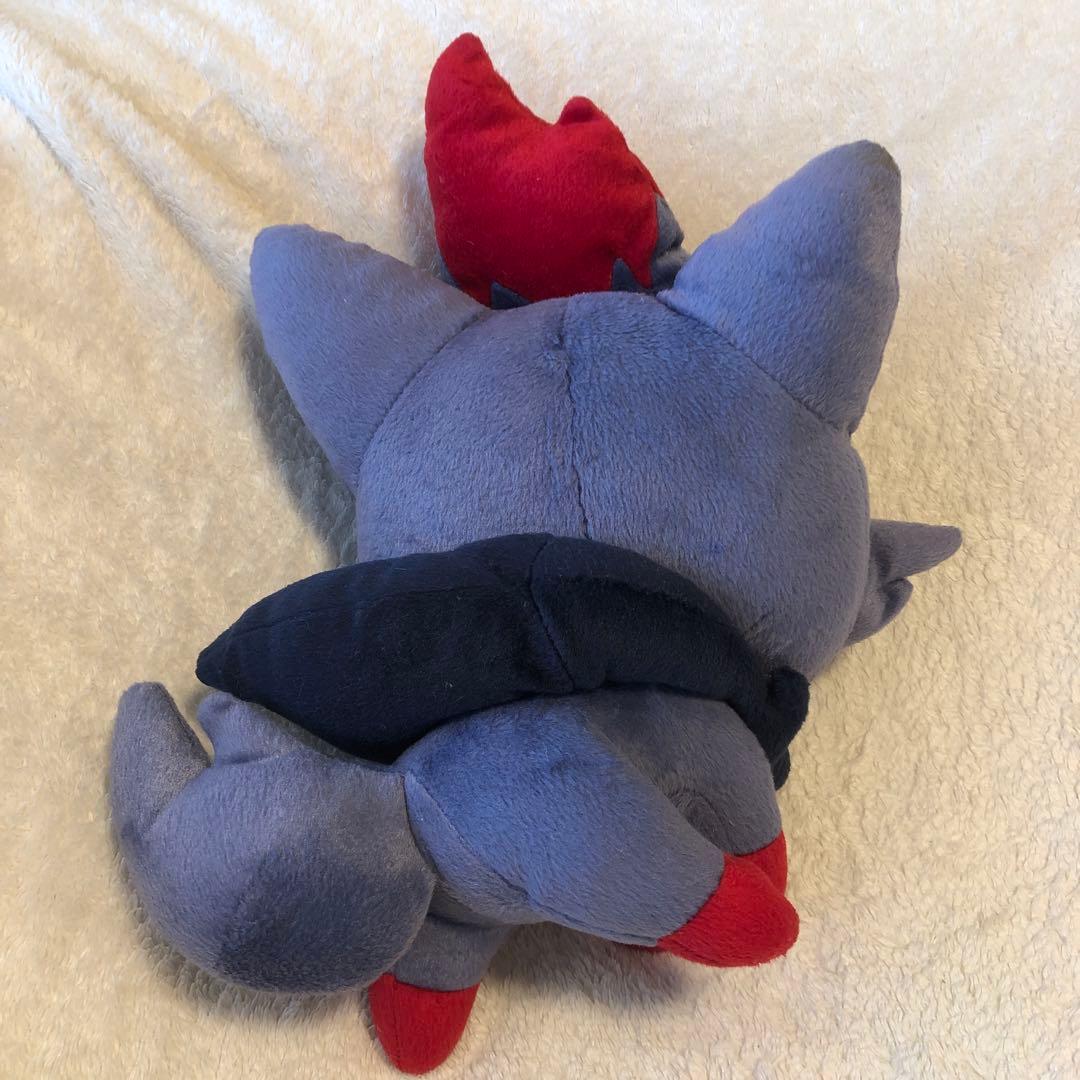 ポケモンセンター　ぬいぐるみ　ゾロア