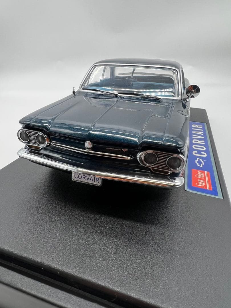 No54ミニカー1/18箱あり 63 CHEVROLET CORVAIR