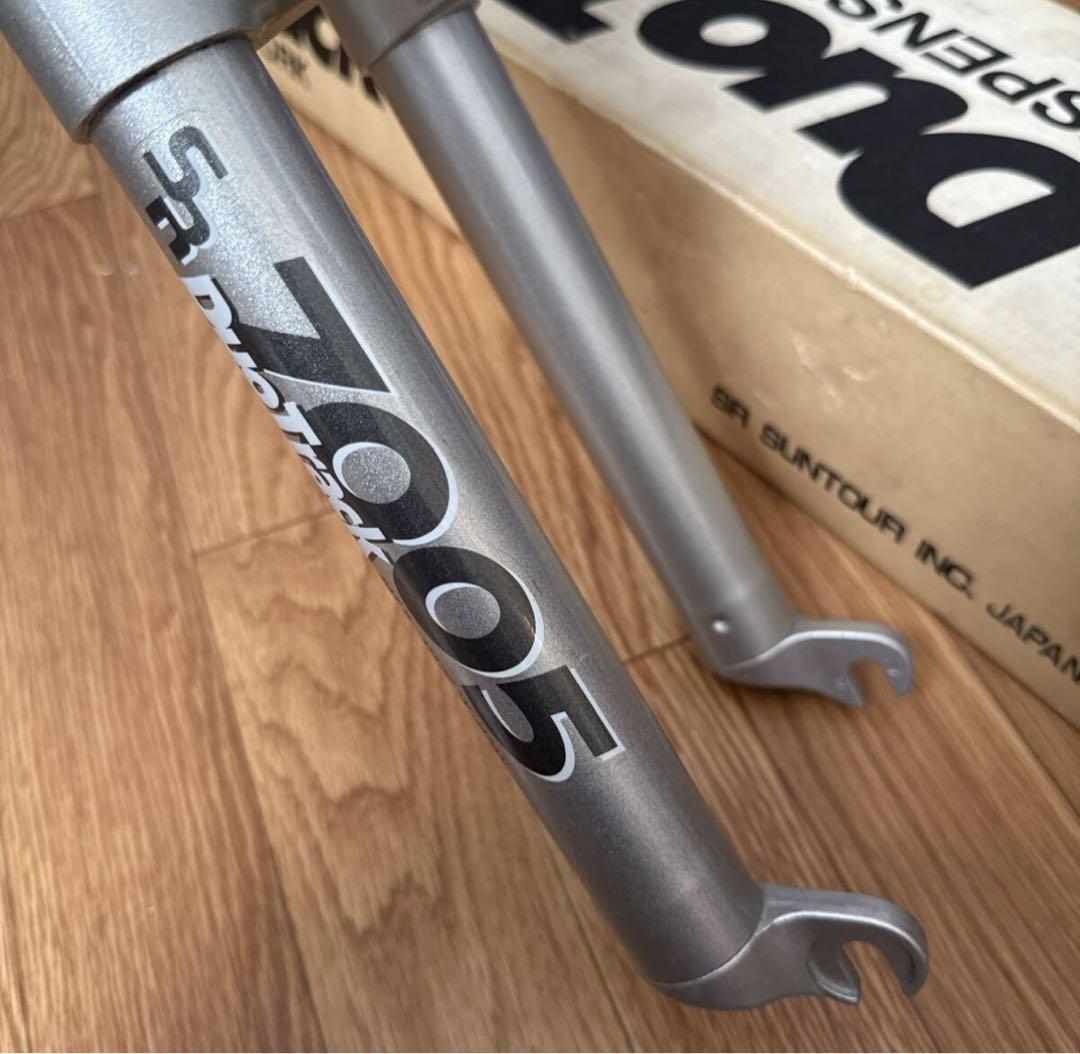 SR SUNTOUR フロントフォーク