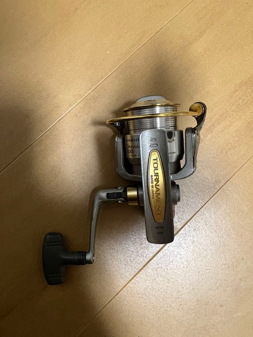 ダイワ　スピニングリール