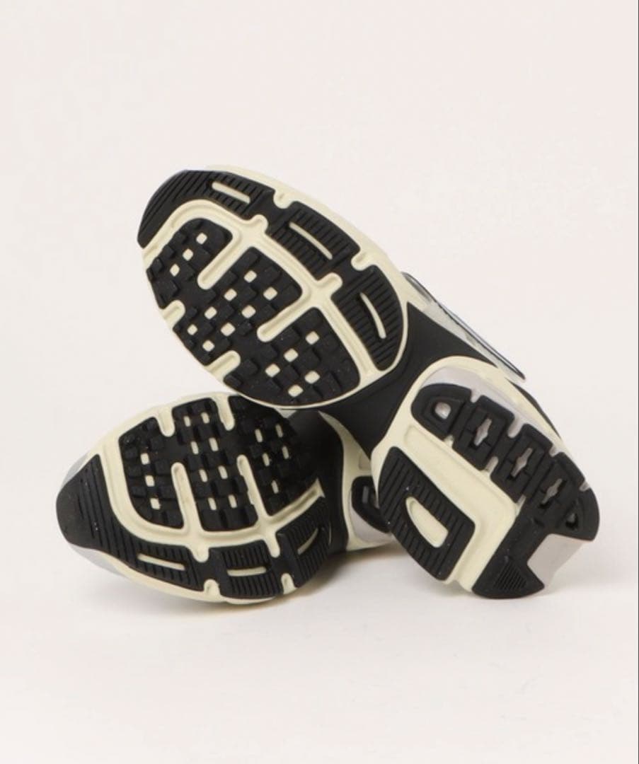 【入手困難】23.5 NIKE W V2K RUN \"WHITE SILVER