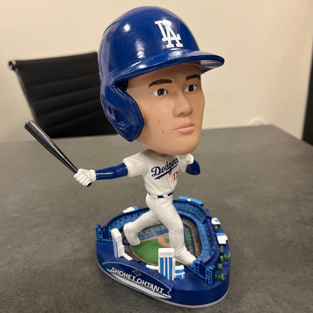 大谷翔平　箱付き限定ボブルヘッド　全高約24センチ
