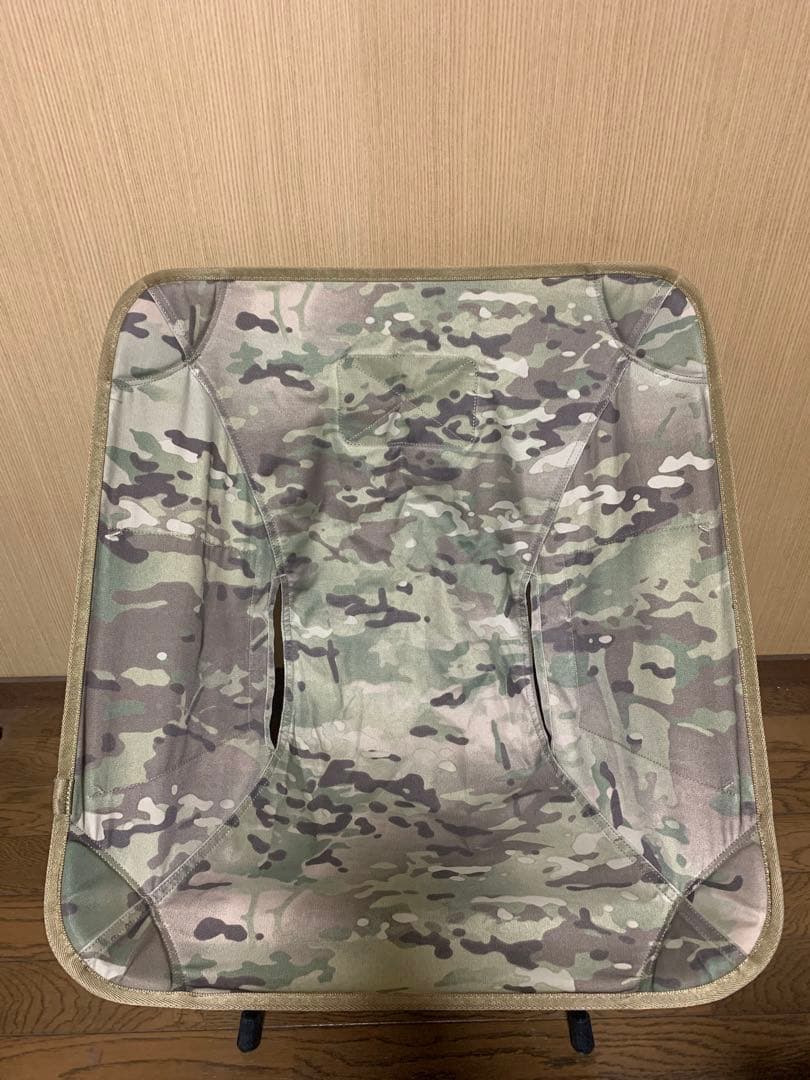 ヘリノックス タクティカルチェア マルチカム