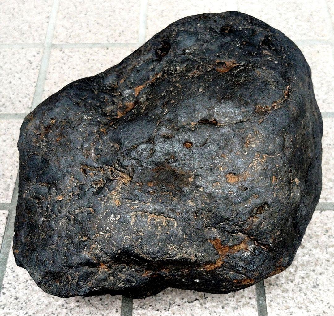 ひかる★マグネタイト原石★本宿コールドロン転石【川ズレ・ウブ・比重〜5】