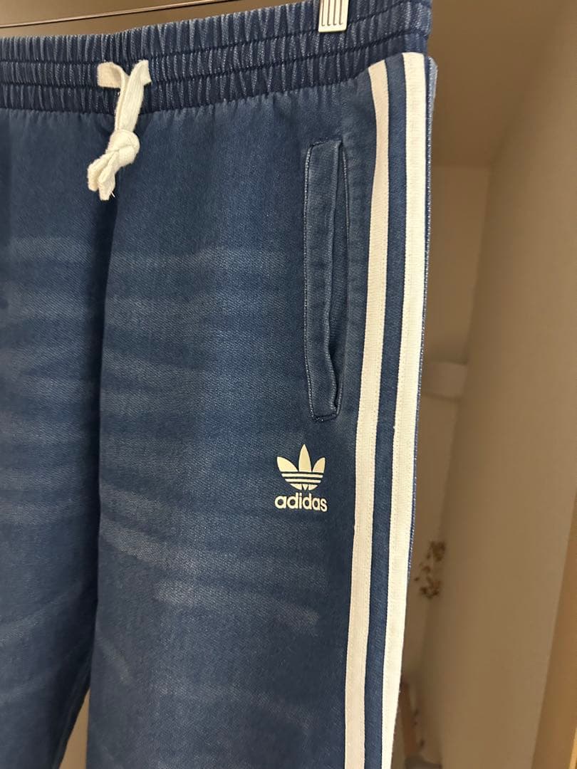 adidas FRENCH TERRY DENIM スウェットパンツ