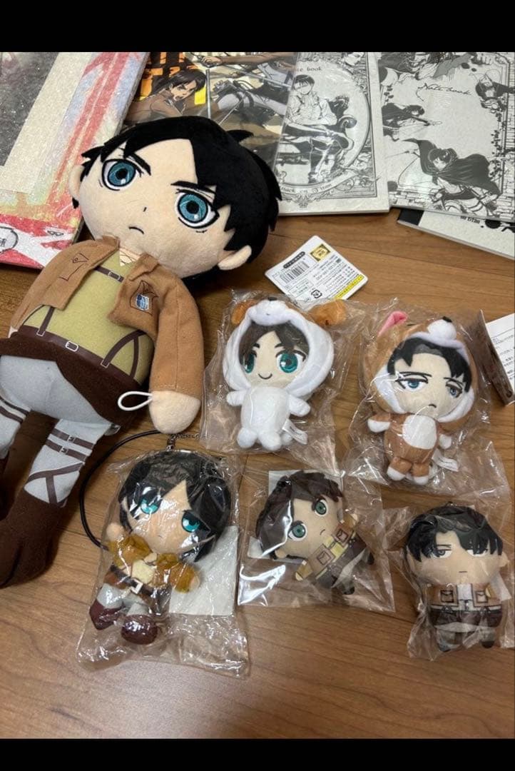 進撃の巨人　グッズセット