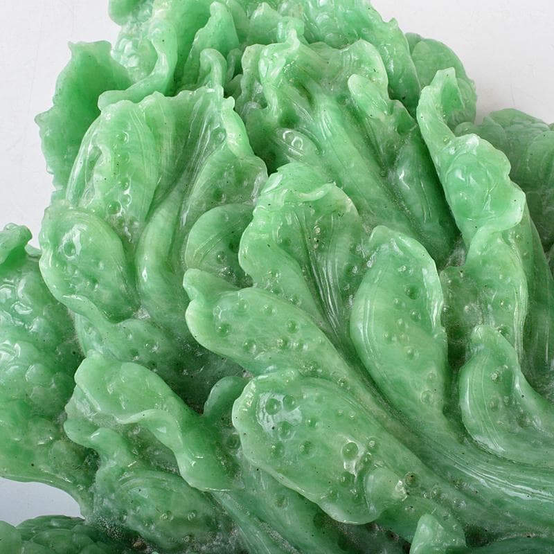 中国　玉石翡翠彫刻　白菜に昆虫　置物　重さ約4.25kg　D　R5490B