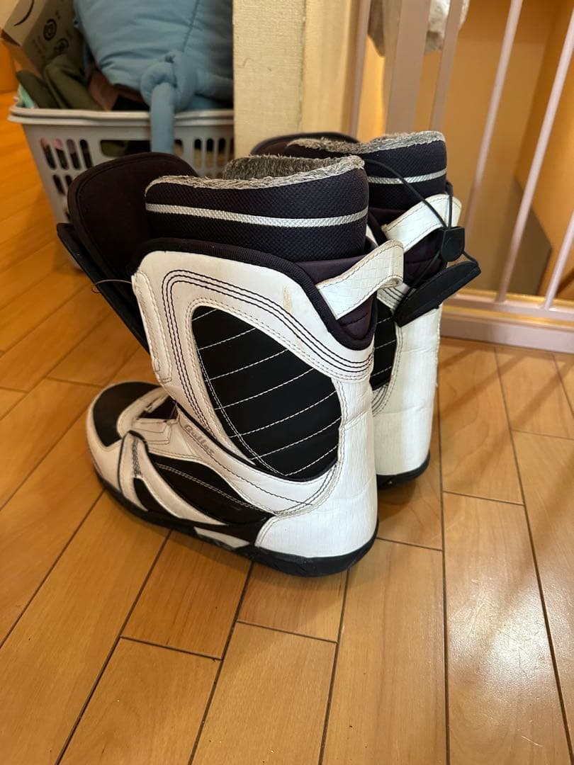 SUB ダイヤル式スノーボードブーツ ホワイト/ブラック