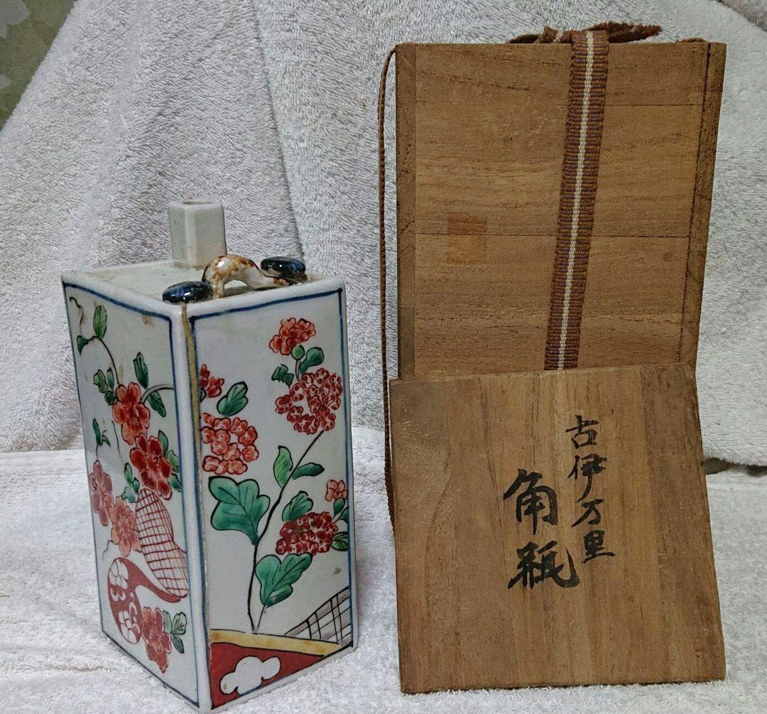 古伊万里角瓶 木製箱付きA444