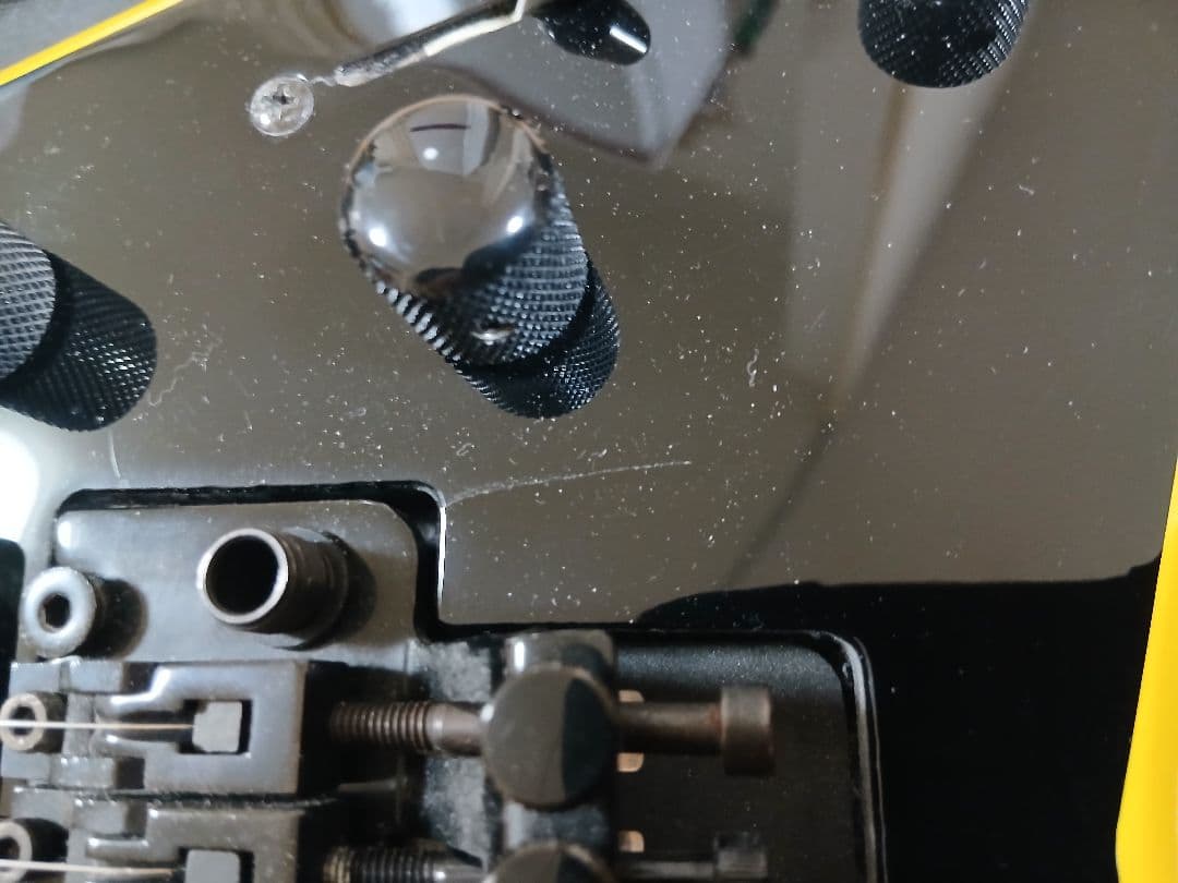 Jackson Rhoads エレキギター ブラック/イエロー