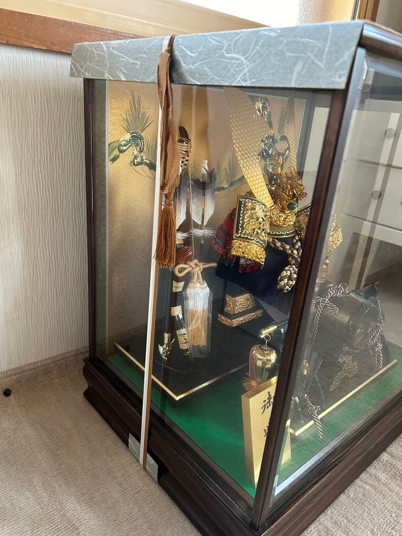 値下げ！五月人形 13号上製御兜飾 黒檀柄／お掃除用、ハタキ付き