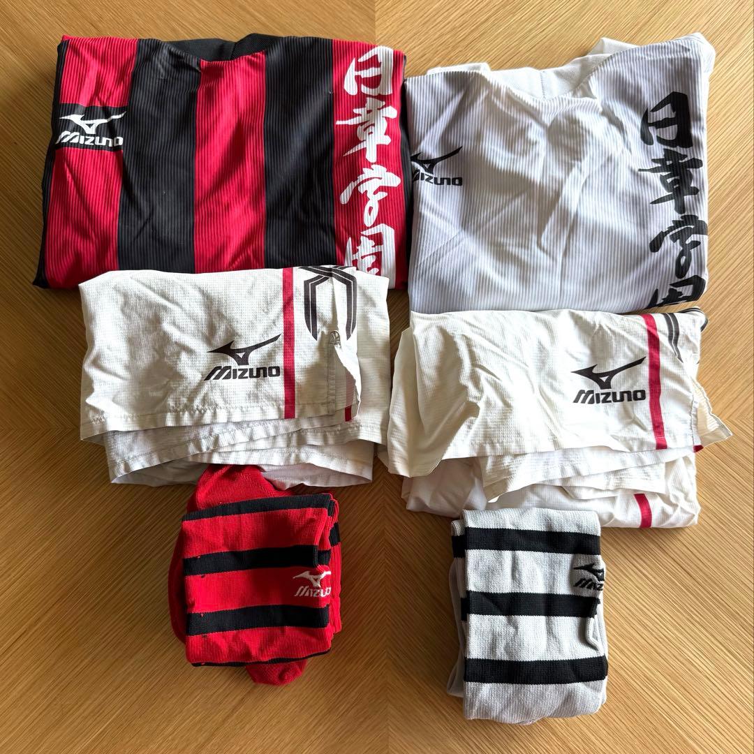 日章学園高校サッカー部　ユニフォームフルセット赤白