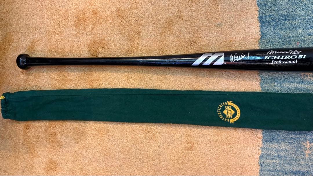【直筆】イチロー（2003年）サイン入りバット『MLB公式ホログラム付』