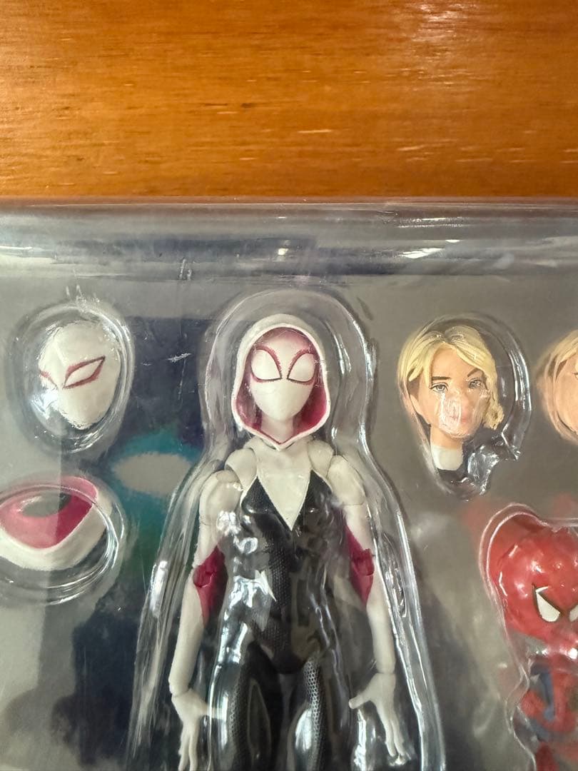 mafex スパイダーグウェン & スパイダーハム