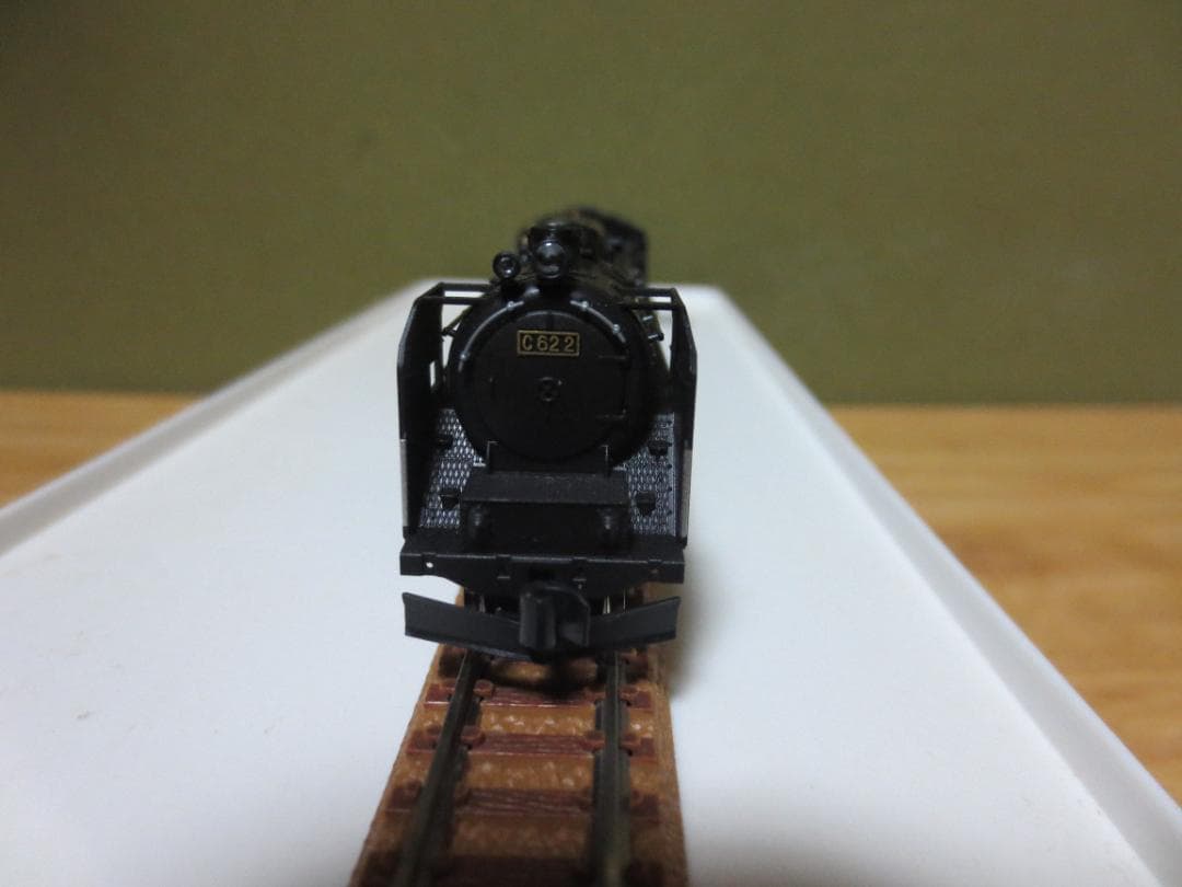 NゲージC62型蒸気機関車（２号機）と客車オユ10