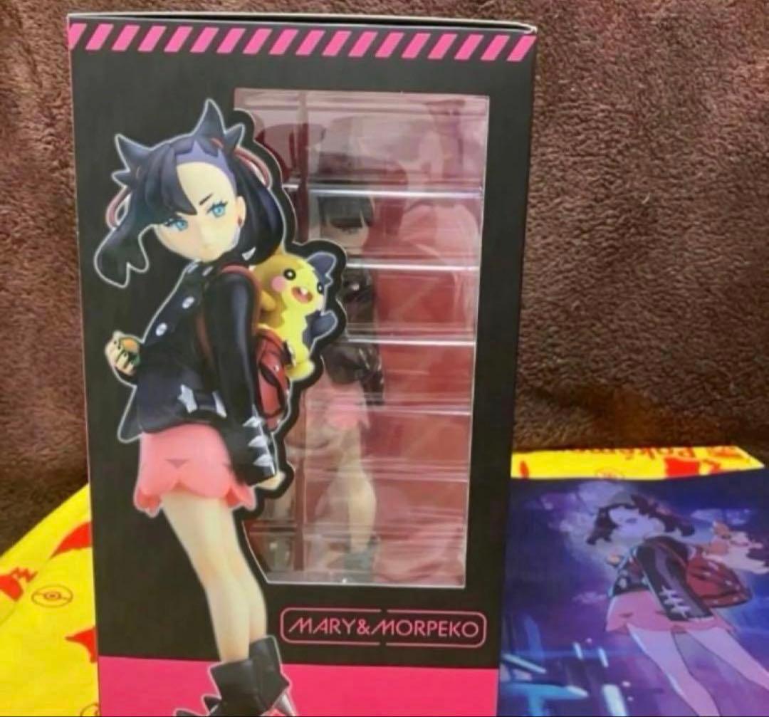 新品未開封　マリィ　ポケモンセンター　フィギュア