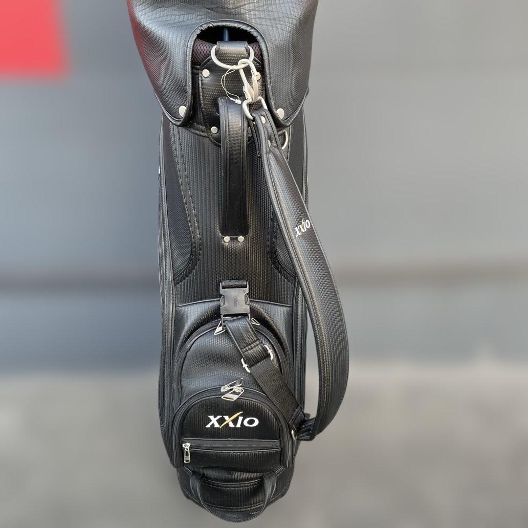 XXIO ゼクシオ ブラック カ−ボン調 キャディバッグ