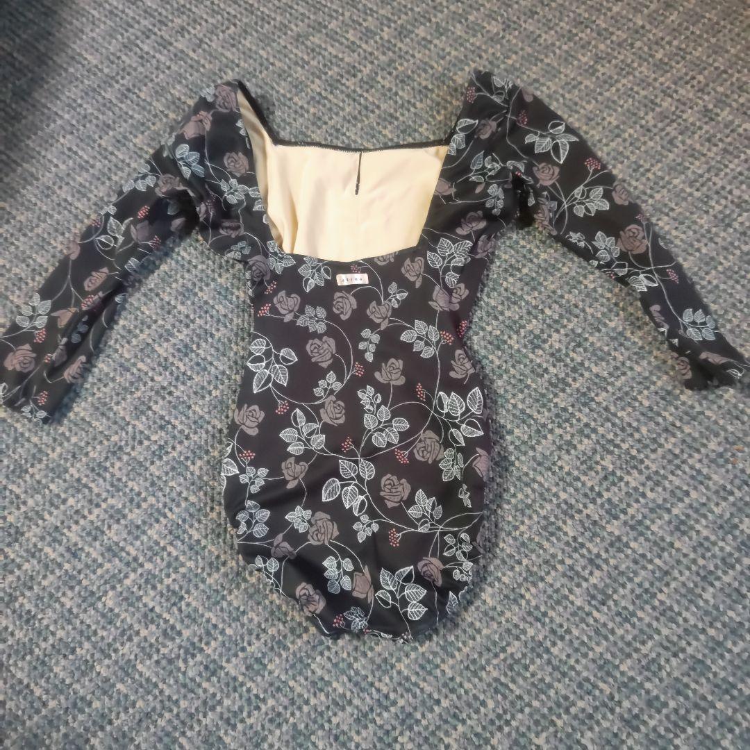 スティナレオタード