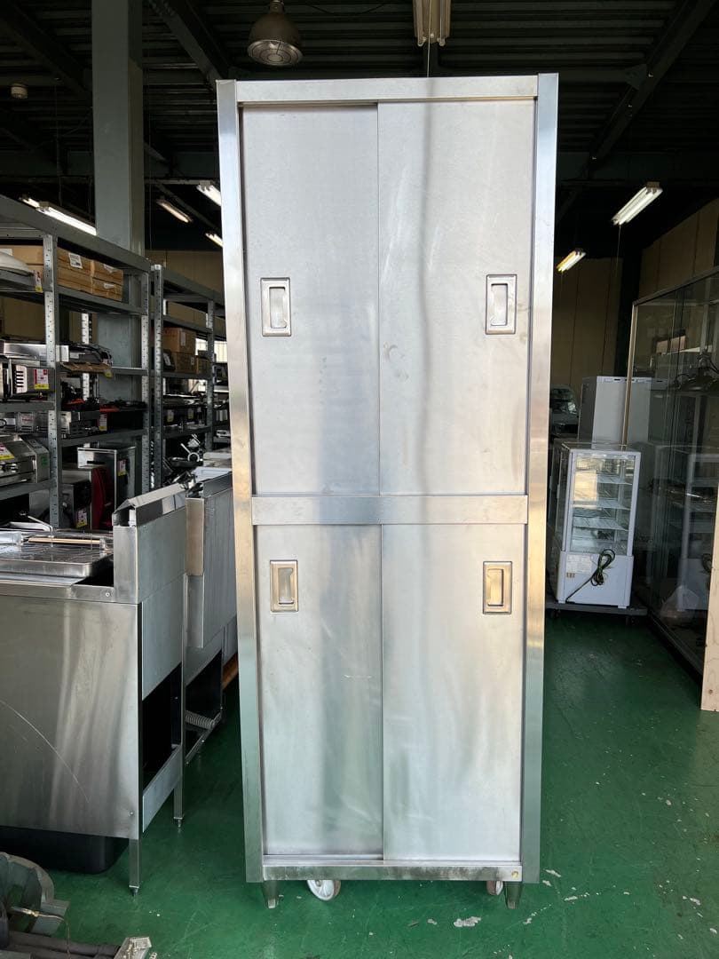 ステンレスキャビネット 700x700x1910