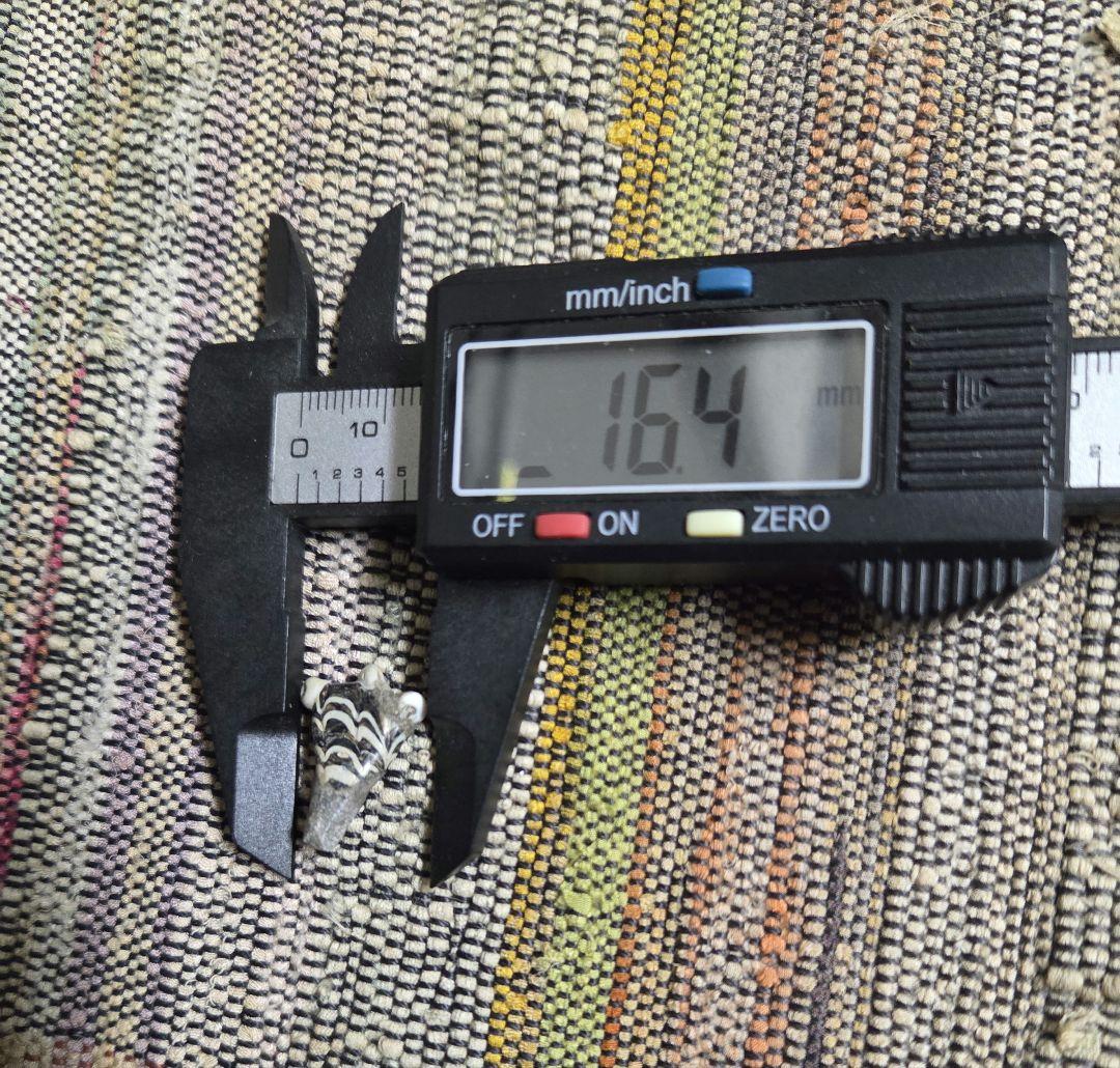 004　ビーズ　トンボ玉　イスラム玉　ペンダント　トップ！