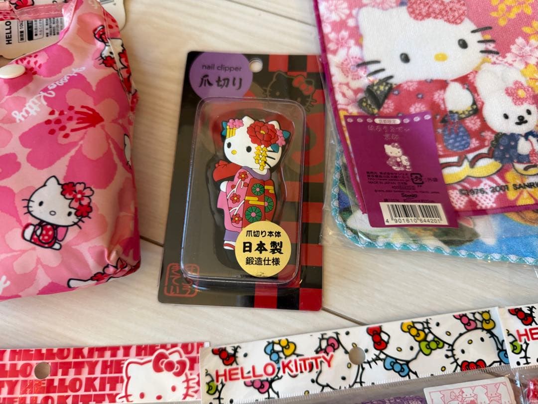 ハローキティ 11点セットエコバッグ　爪切り　スカーフ枚　ハンカチ