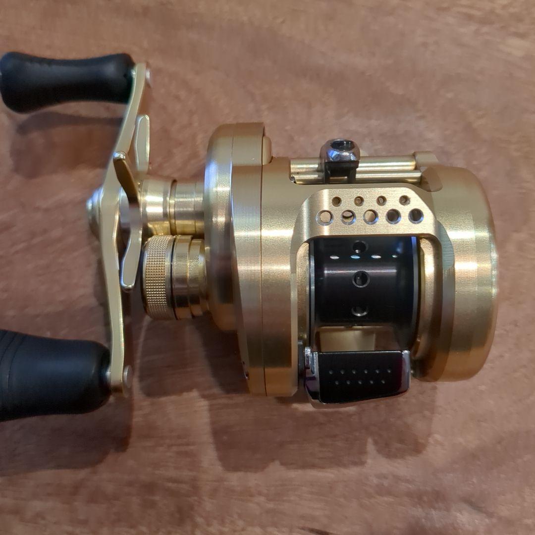 【美品】SHIMANO 15 カルカッタコンクエスト101HG