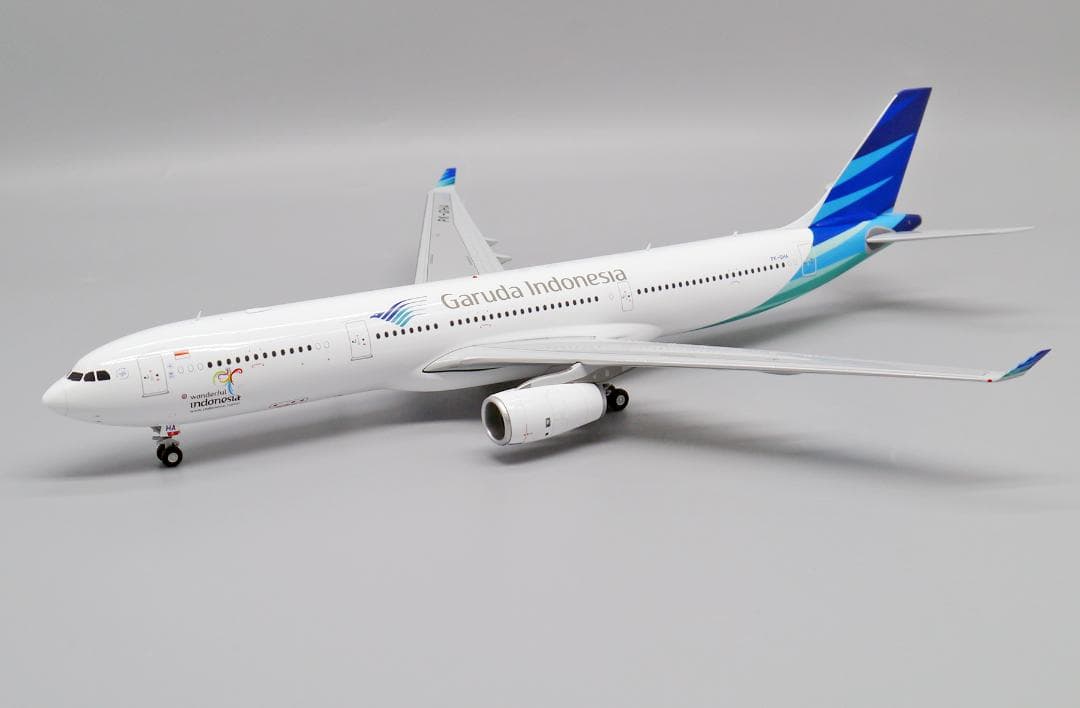 ガルーダ・インドネシア航空 A330-300 PK-GHA 1/200