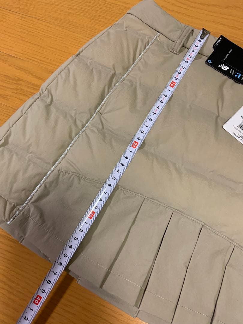 新品　ニューバランスゴルフ　秋冬　ゴルフスカート　ベージュ　SS かわいい