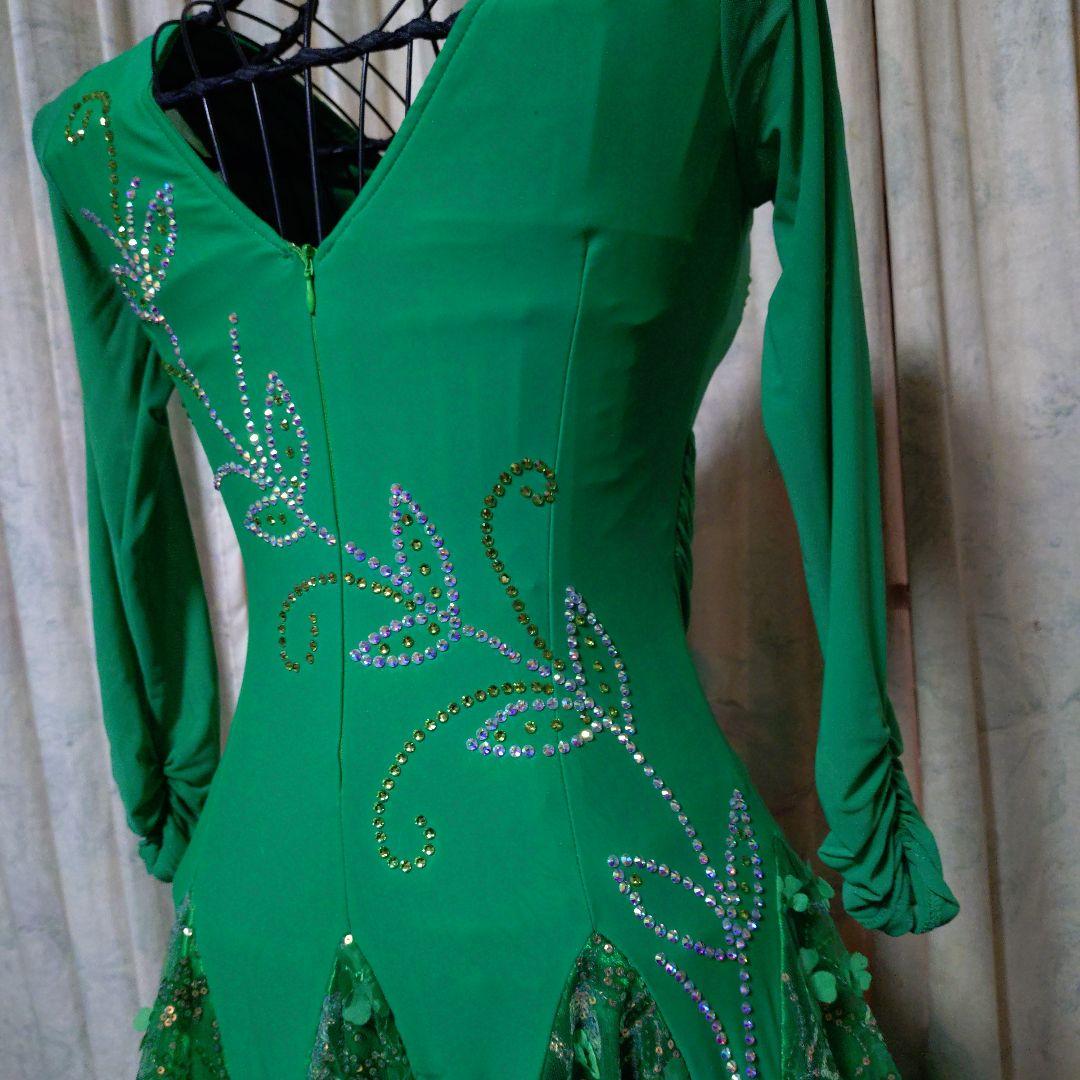 社交ダンスドレス Mサイズ 緑色(１回着用、ほぼ新品)