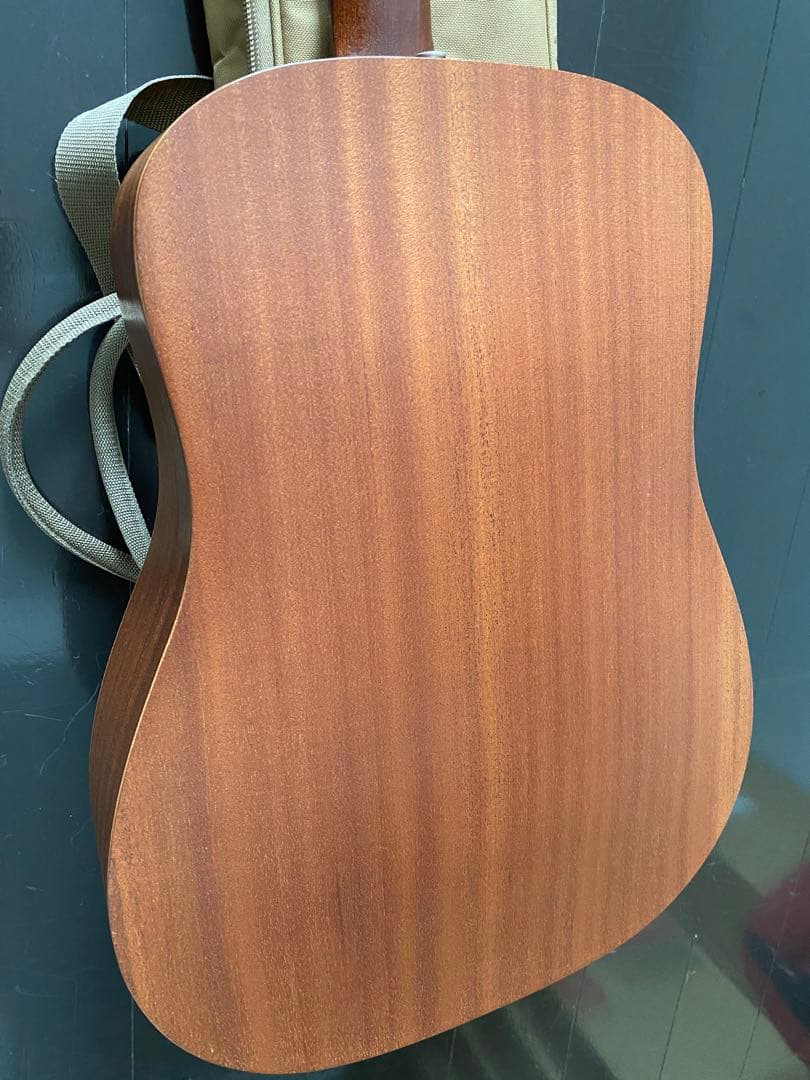 アコースティックギター　taylor