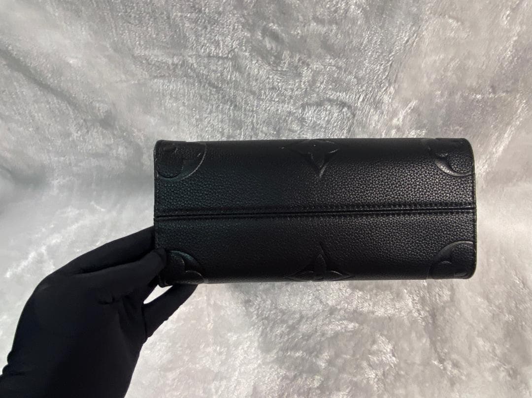 Louis Vuitton 黒のハンドバッグ/ショルダーバッグ