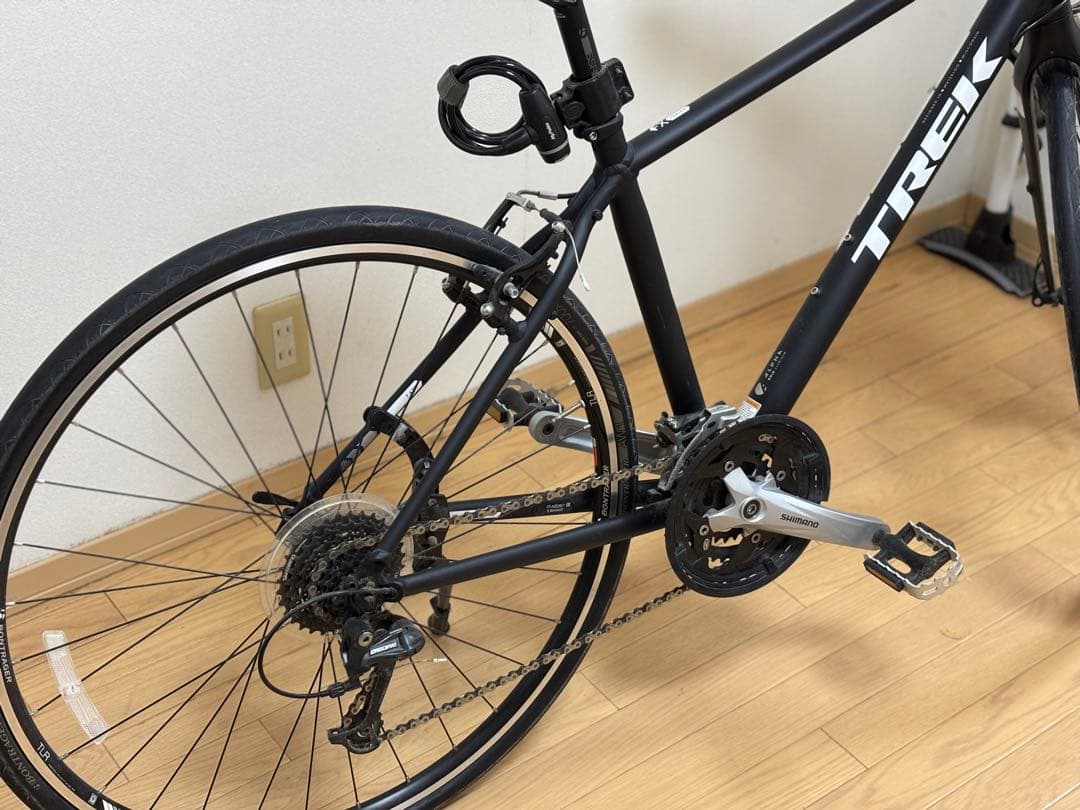 TREK クロスバイク FX7.4