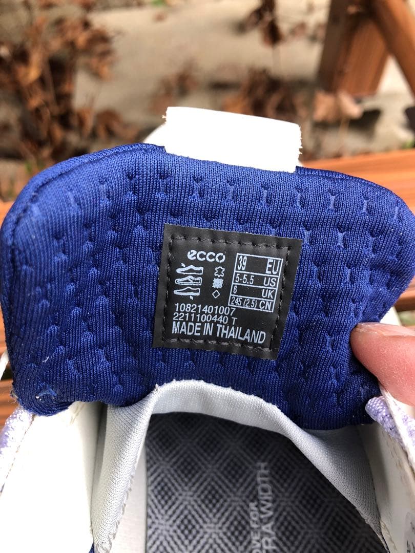 375番 新品ECCO biomゴルフシューズ39 24.5cm スパイクレス