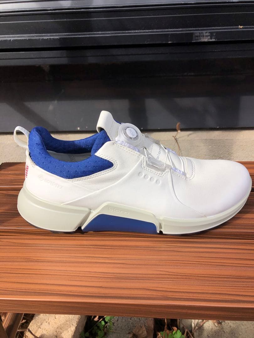 375番 新品ECCO biomゴルフシューズ39 24.5cm スパイクレス