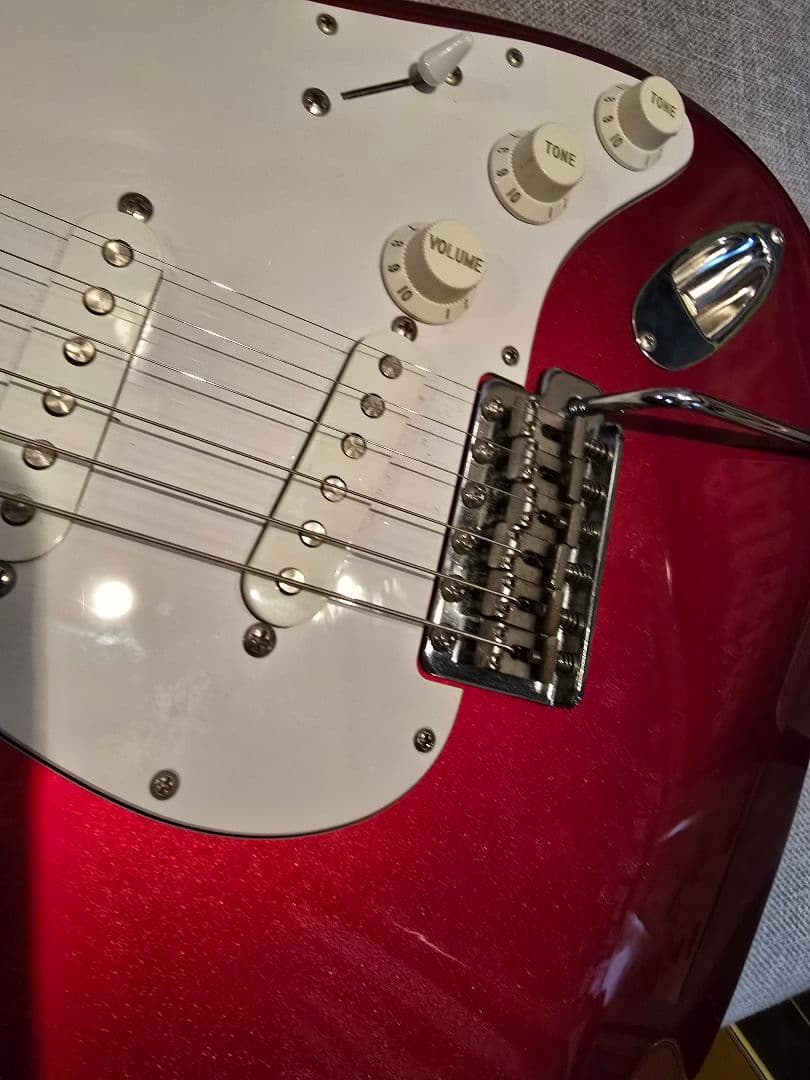 Fender Japan ST-45 Stratocaster メタリックレッド