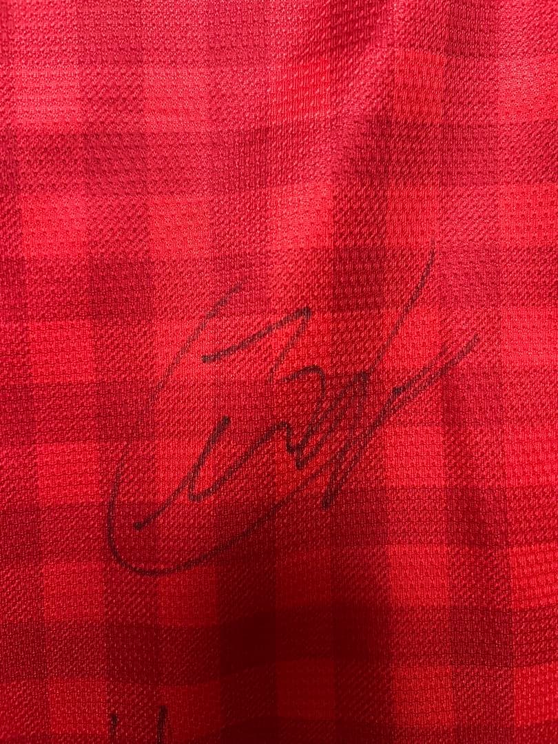 値下げました　サイン入り　マンチェスターユナイテッドユニフォーム