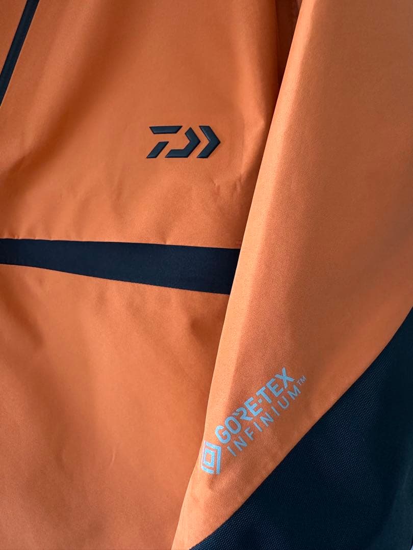 ダイワ　ゴアテックス レインウェア DR1322A 一度試着の極美品