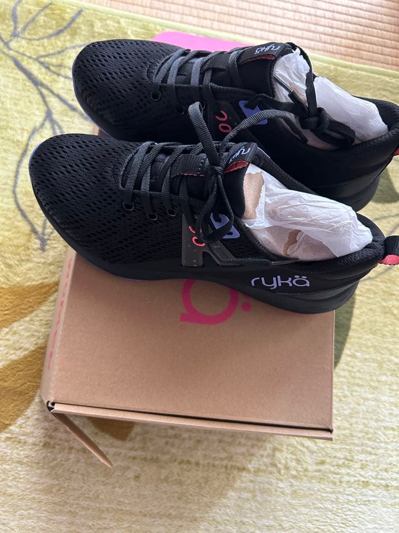 ryka フィットネスシューズ24新品