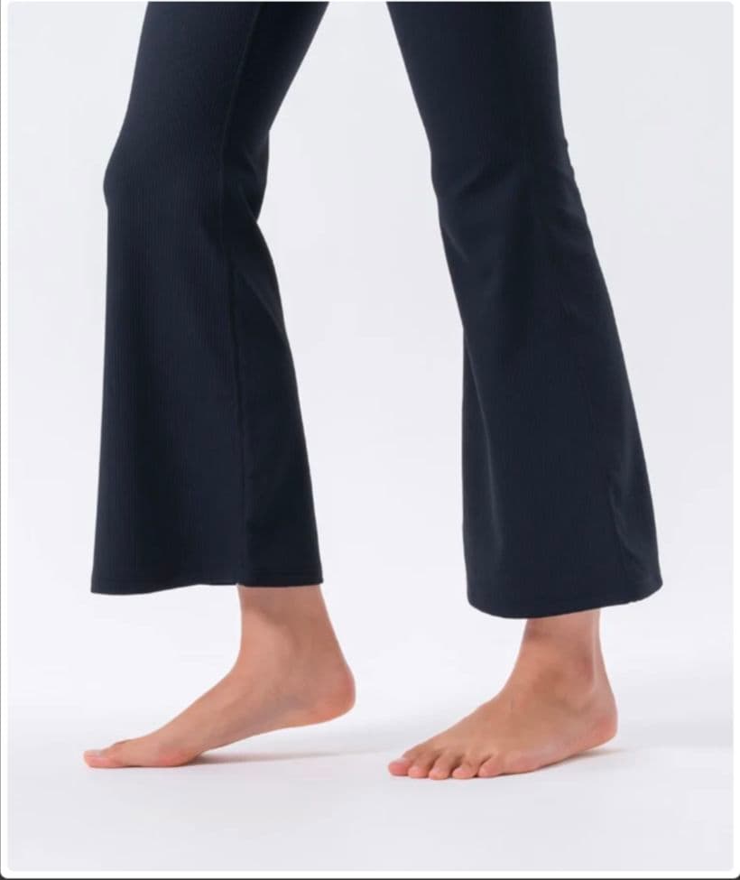 N*)様 【SUKALA】フレアリブパンツ　ブラックL 新品未開封