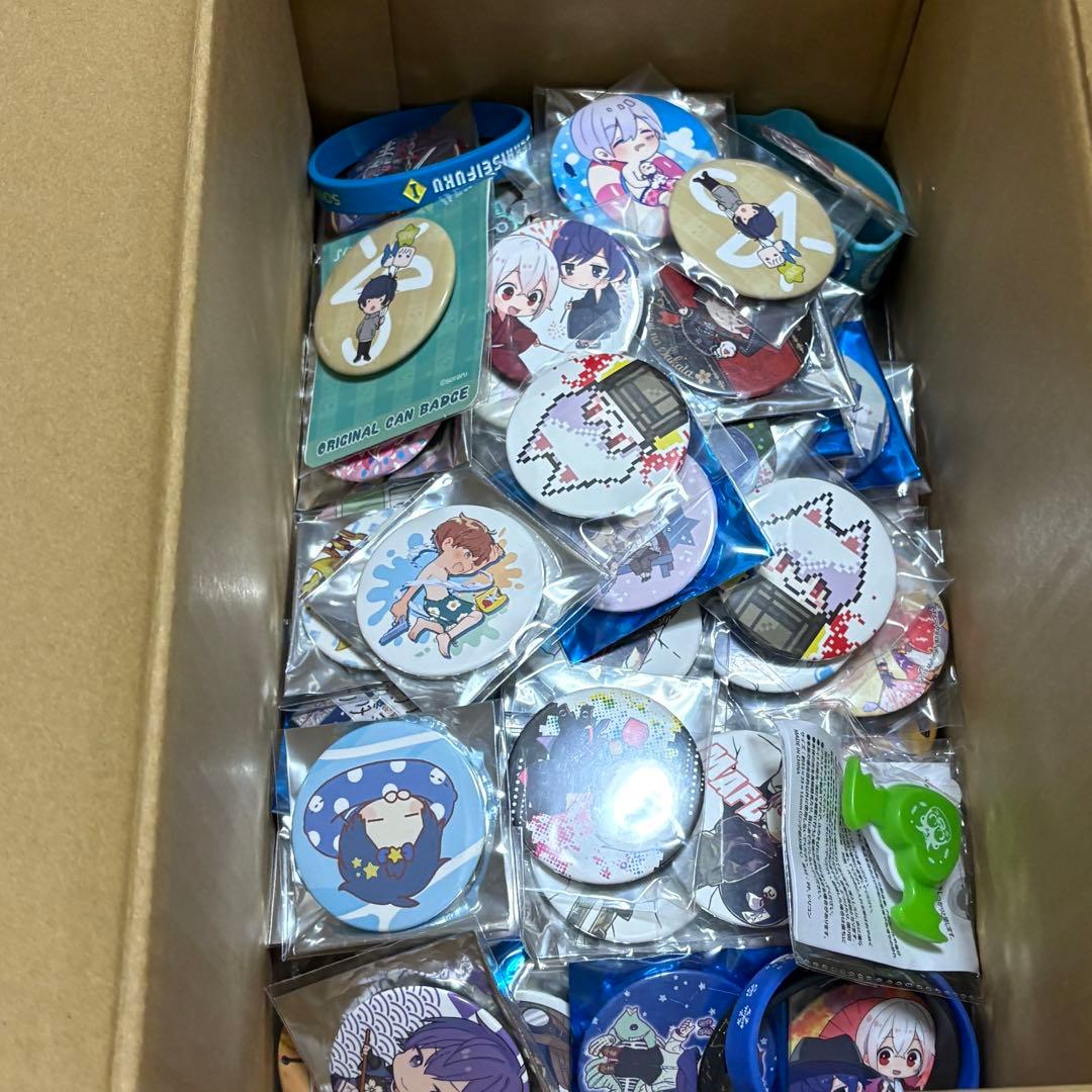 歌い手 缶バッジ 等まとめ 200点以上 そらる まふまふ 浦島坂田船