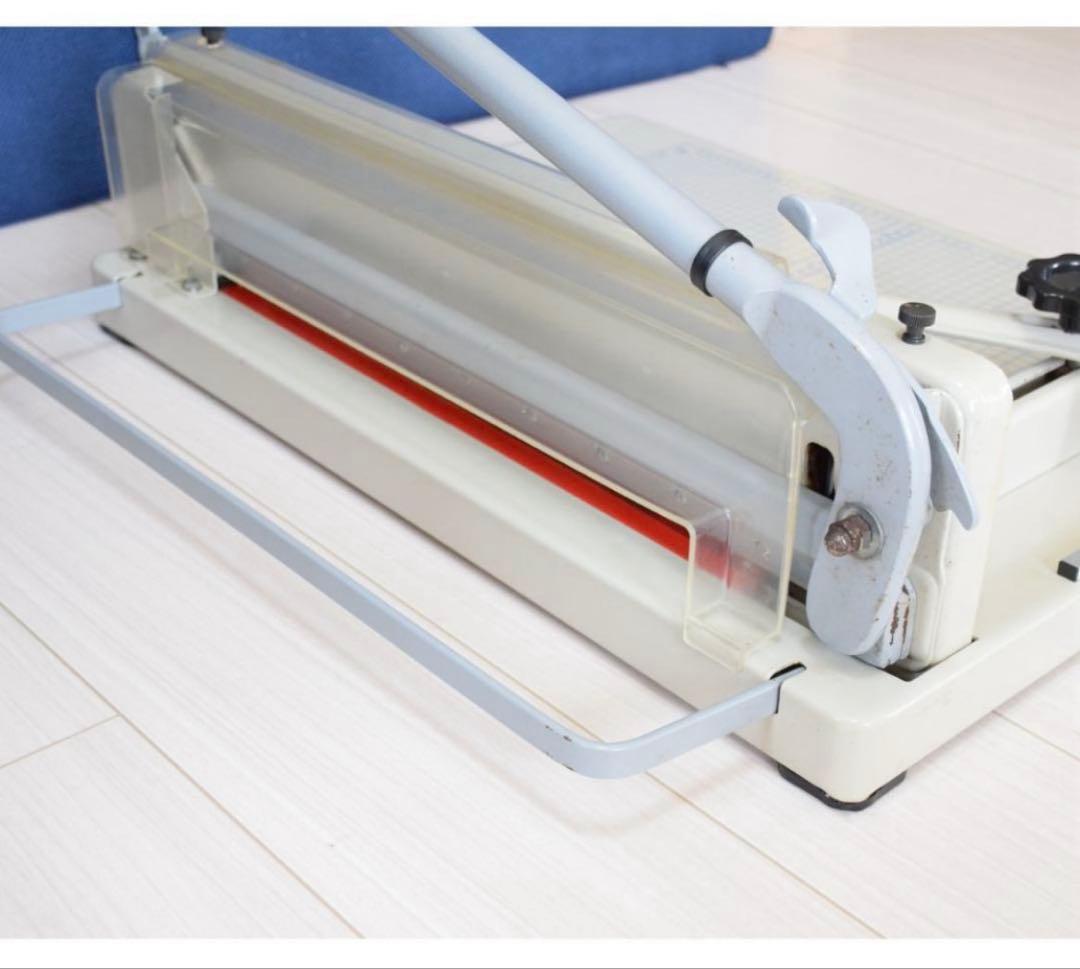 A3裁断機 手動式大型ペーパーカッター